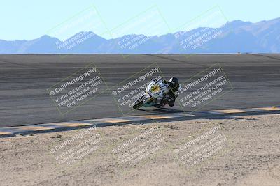 media/Dec-06-2024-CVMA Friday Practice (Fri) [[e1d1c5d4fc]]/4-Group 4 and Trackday/Session 5 (Bowl)/